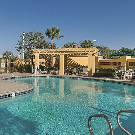 La Quinta Inn & Suites By Wyndham Ontario Airport Exterior foto